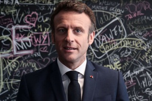 L’étrange pas de deux d’Emmanuel Macron sur l’éducation