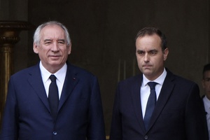 Les trois raisons pour lesquelles Lecornu a une (petite) chance de durer