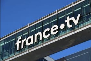 La double crise des services publics de l’audiovisuel